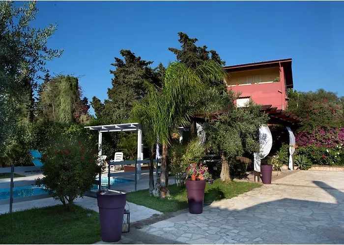Ai Parchi Dei Parrini 3*