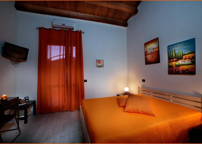 Ai Parchi Dei Parrini فندق مبيت وإفطار 3*