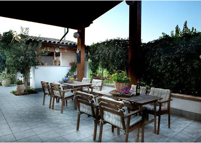 Ai Parchi Dei Parrini فندق مبيت وإفطار 3*